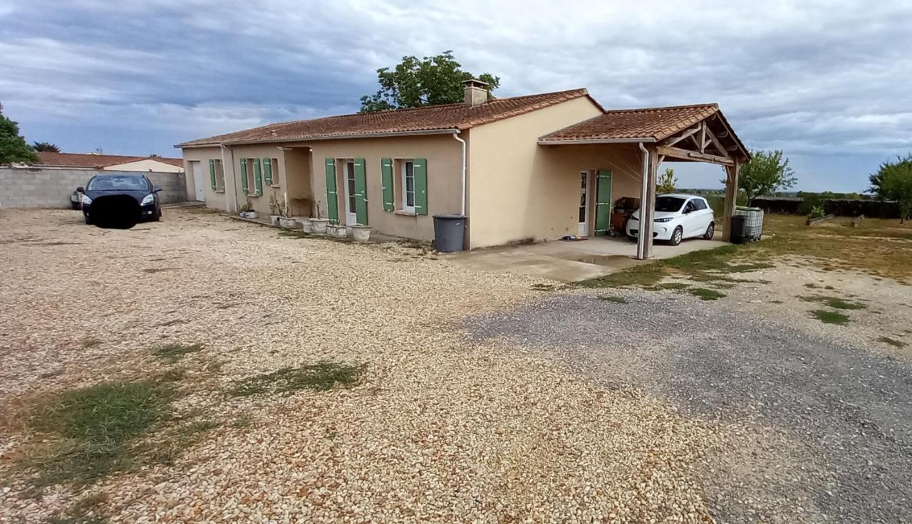 Chambre Familiale Dans Maison Au Calme Segonzac (Charente) Exterior foto